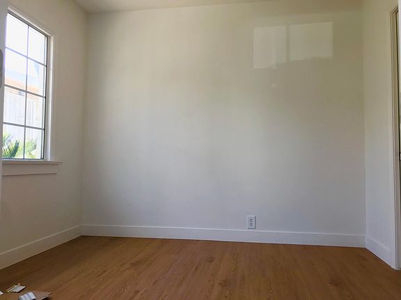 5th image of 3330 Alice St