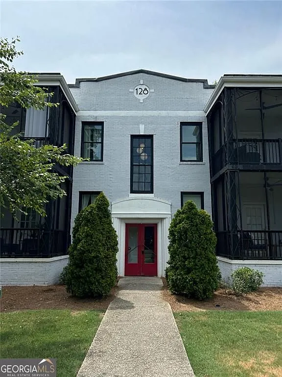 2 bed, 2.0 bath, 1357 sqft, $3,300 — Photo 1
