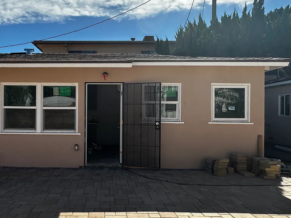 5560 Sultana Ave #A