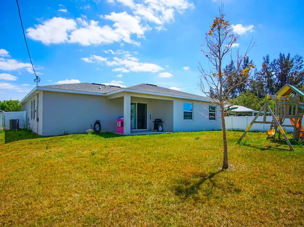 1702 SW Cordova Street, Port St Lucie, FL 34987