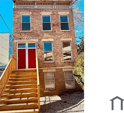 1530 N Orleans St — Photo 1