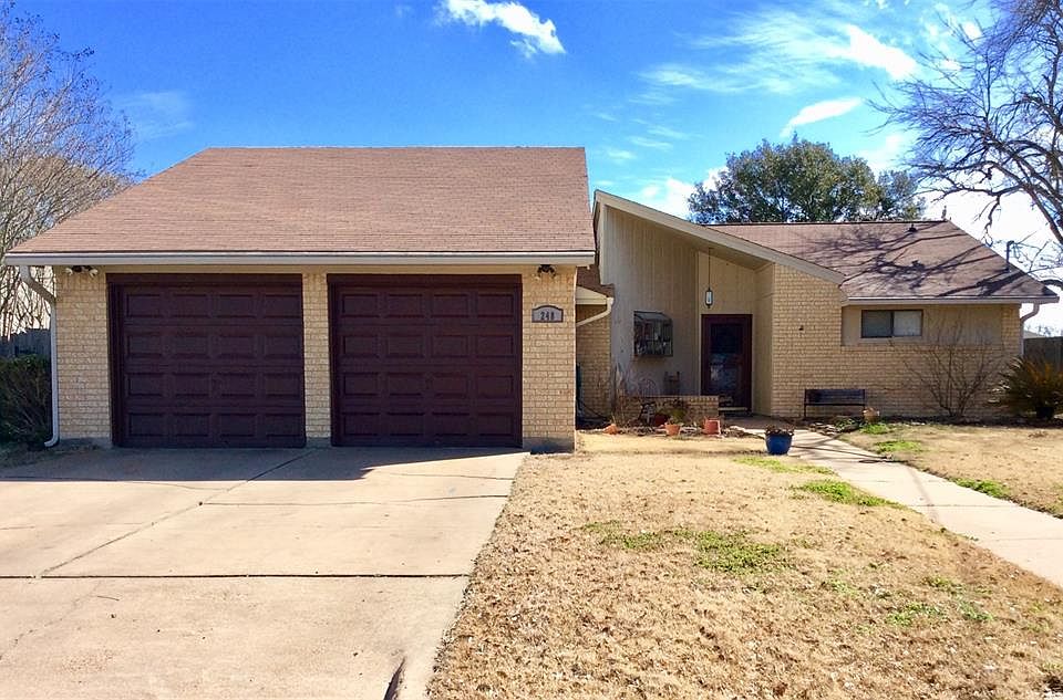1st image of 248 Gruetzner Dr