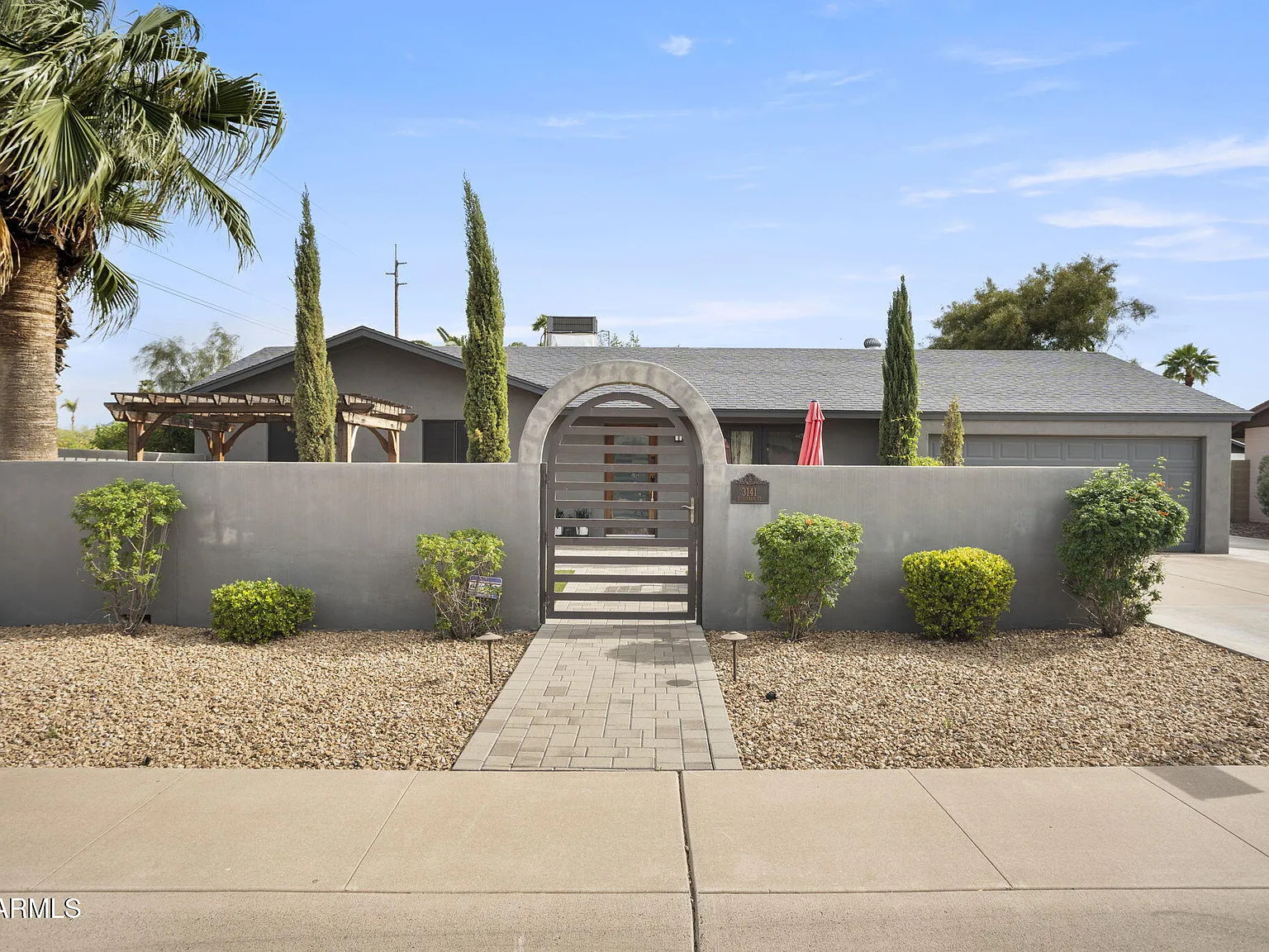 3 bed, 2.0 bath, 1572 sqft, $3,000 — Photo 1