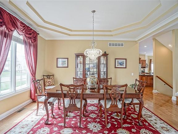 Formal Dining with Double Tray Ceiling