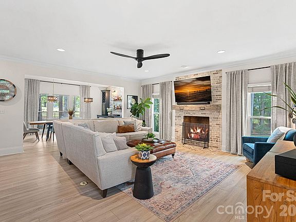 5th image of 12729 Longstock Ct