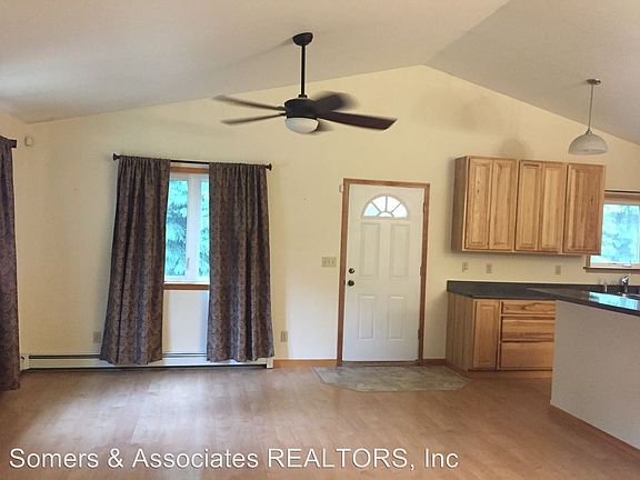 2nd image of 1555 Faye Ln
