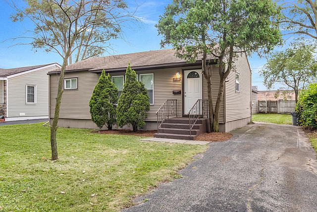 1st image of 1328 Lorraine Pl