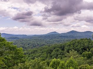 18 Orchard Way, Sapphire, NC 28774