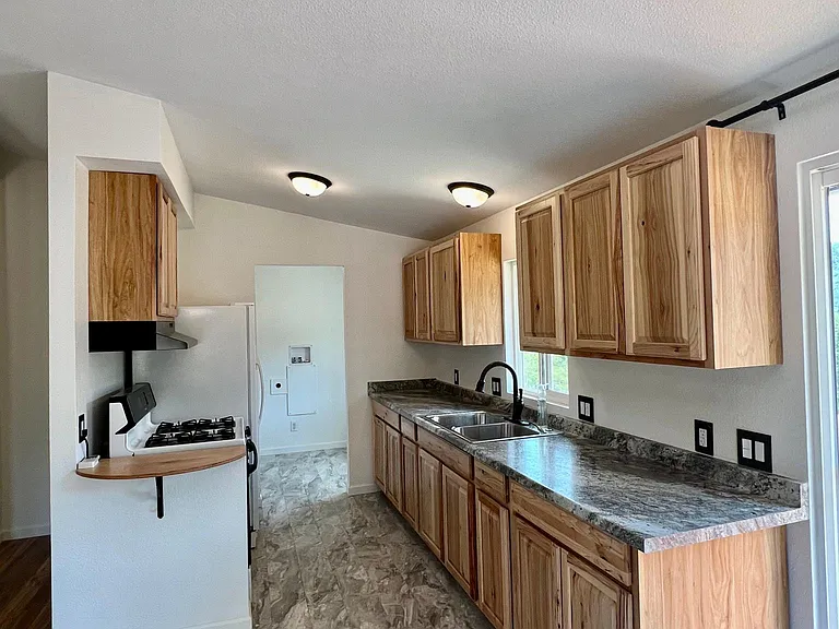 10470 Moccasin Switchback — Photo 3