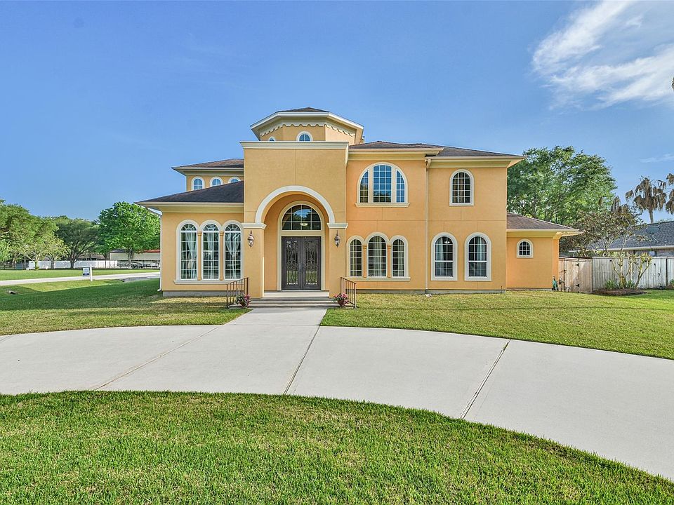 1st image of 17103 Crooked Oak Dr