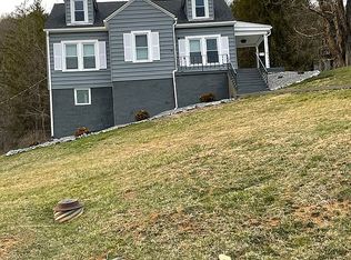 2020 Lee Ave, Bluefield, VA 24605
