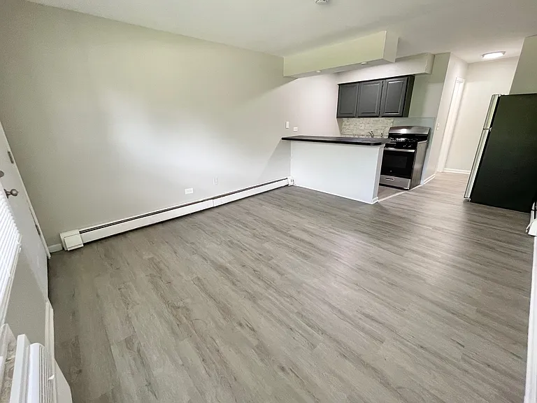 1940 Mark Ave #4 — Photo 7