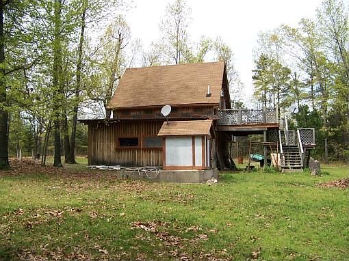 3rd image of 318 Rockwood Ln