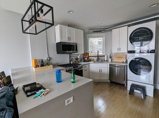 1328 W 18th St #4F, Chicago, IL 60608