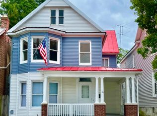 26 Pennsylvania Ave, Westminster, MD 21157