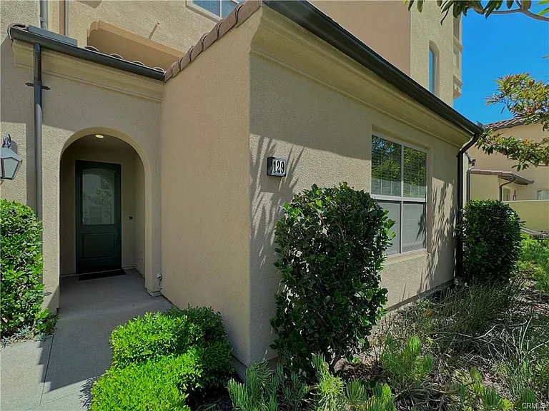 129 Briarberry — Photo 2
