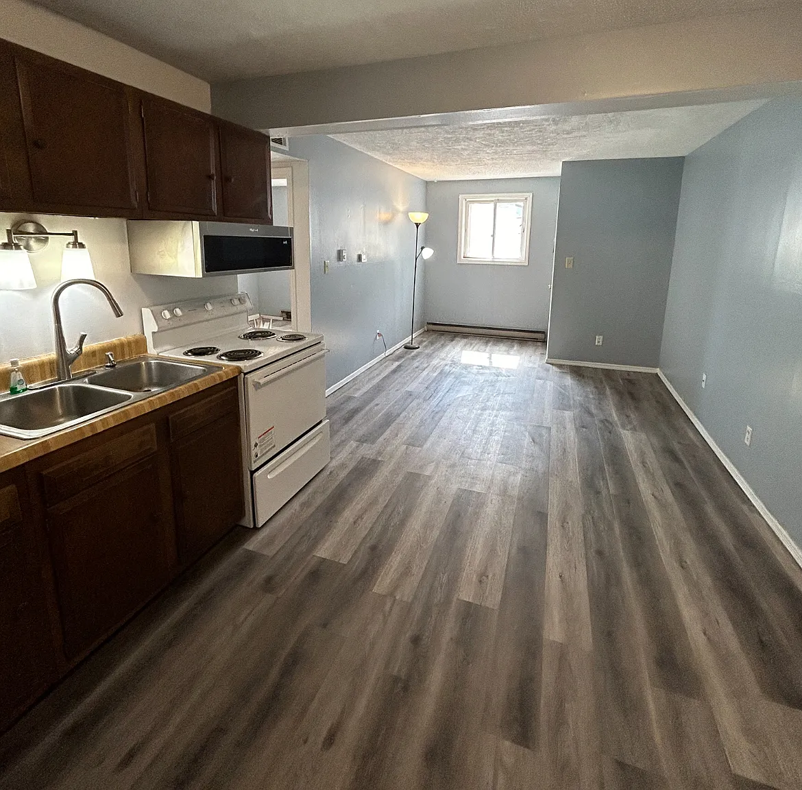 1004 South College Street - 3 — Photo 1