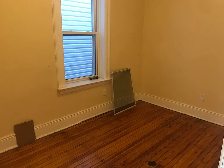 40 Gardner Ave #2 — Photo 6