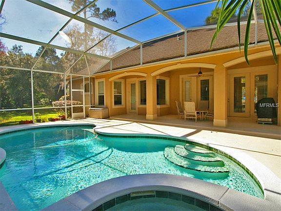 Pool/spa and covered porch