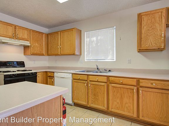 4th image of 7700 Amy Marie Ct NW