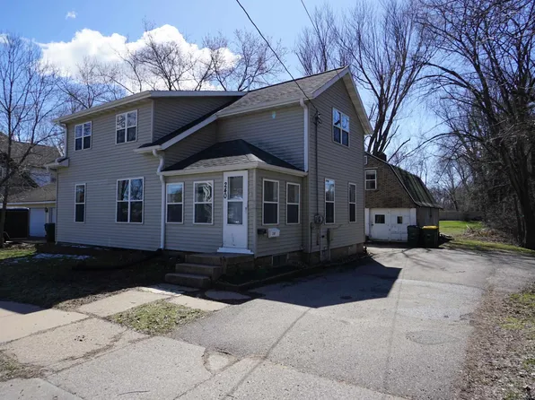 240 Plymouth St, Reedsburg, WI 53959