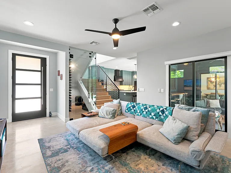 4801 Munson St — Photo 10