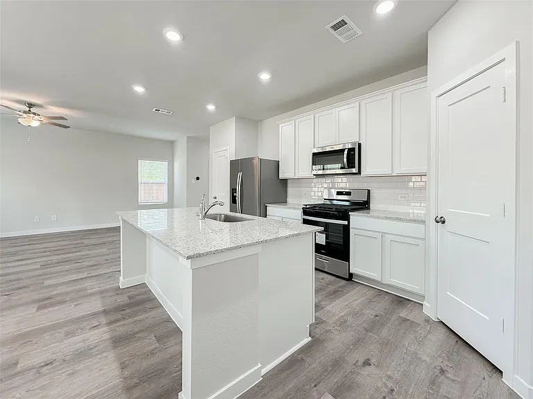 7806 Alset Dr — Photo 12