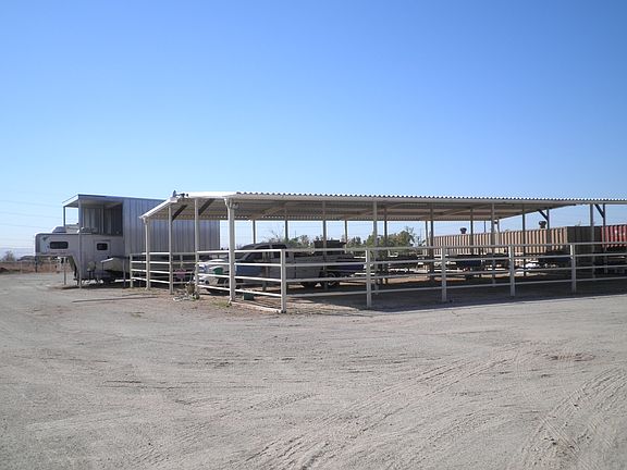 8 Horse Stalls