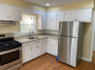 3651 Madison St, Lansing, IL 60438