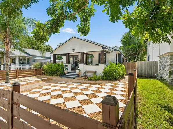 1011 14th St N, Saint Petersburg, FL 33705