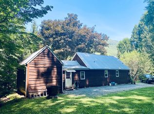 100 Crosspatch Dr, Bryson City, NC 28713