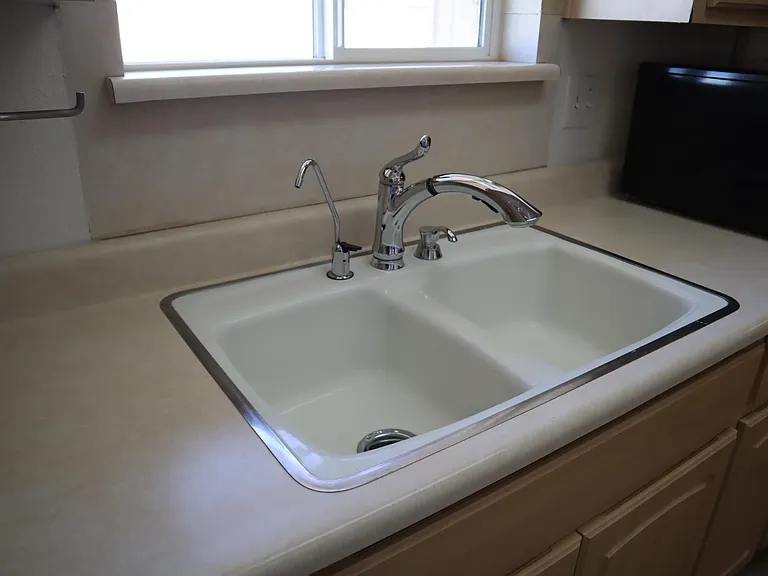 4240 W Hatcher Rd — Photo 11