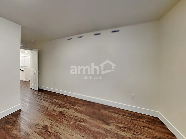 6678 Spriggel St — Photo 27