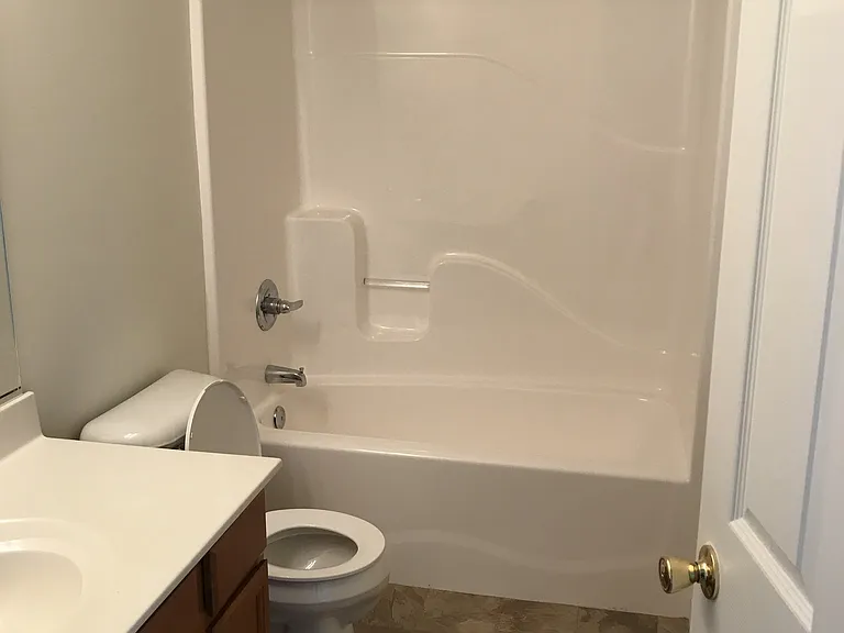 The Ridge Apartments — Photo 13