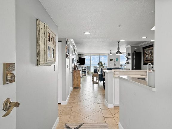4th image of 5051 N Highway A1a APT 6-2
