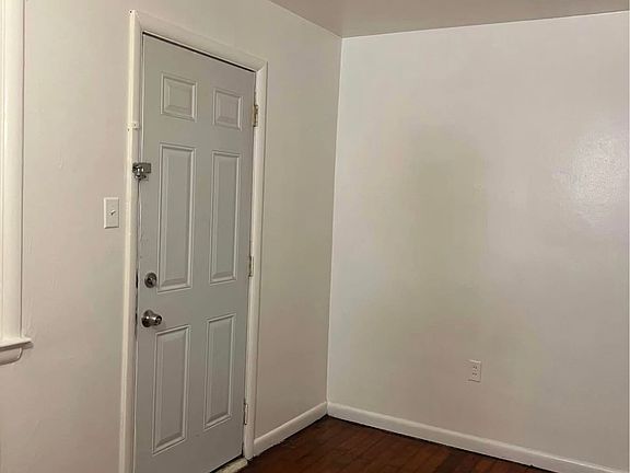 3rd image of 526 S 7th St #1