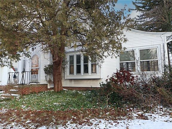 5th image of 219 Candee Ave