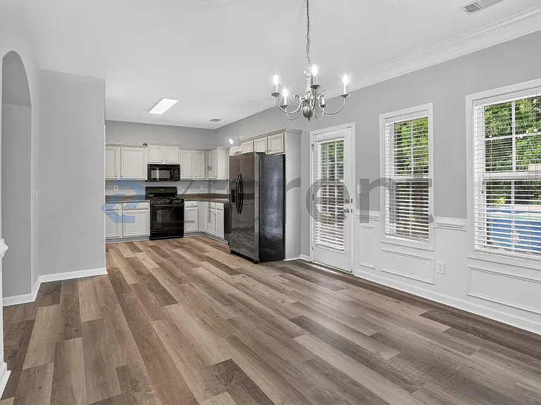 118 Meeting Place Rd — Photo 11