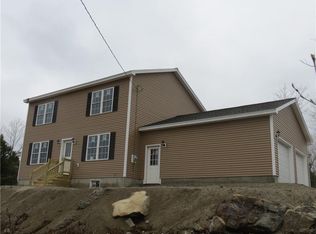 22 Stone Gate Xing, Chelsea, ME 04330