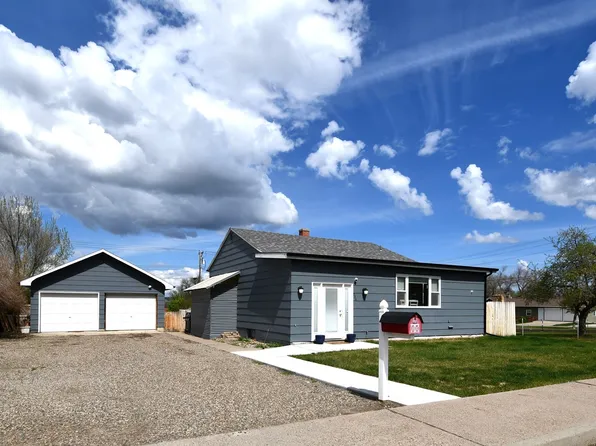 206 S Rosser Ave, Glendive, MT 59330