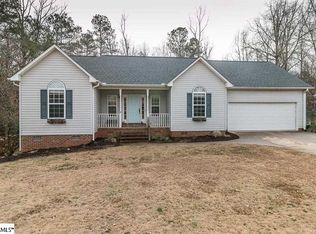 106 Sunshine Ln, Laurens, SC 29360