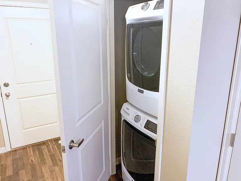 Lodgepole Creek Apartments — Photo 11