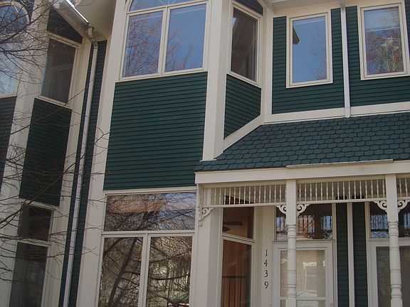 2nd image of 1439 W Altgeld St #C