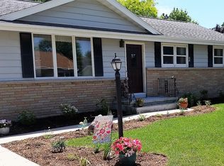 2119 41st St, Two Rivers, WI 54241