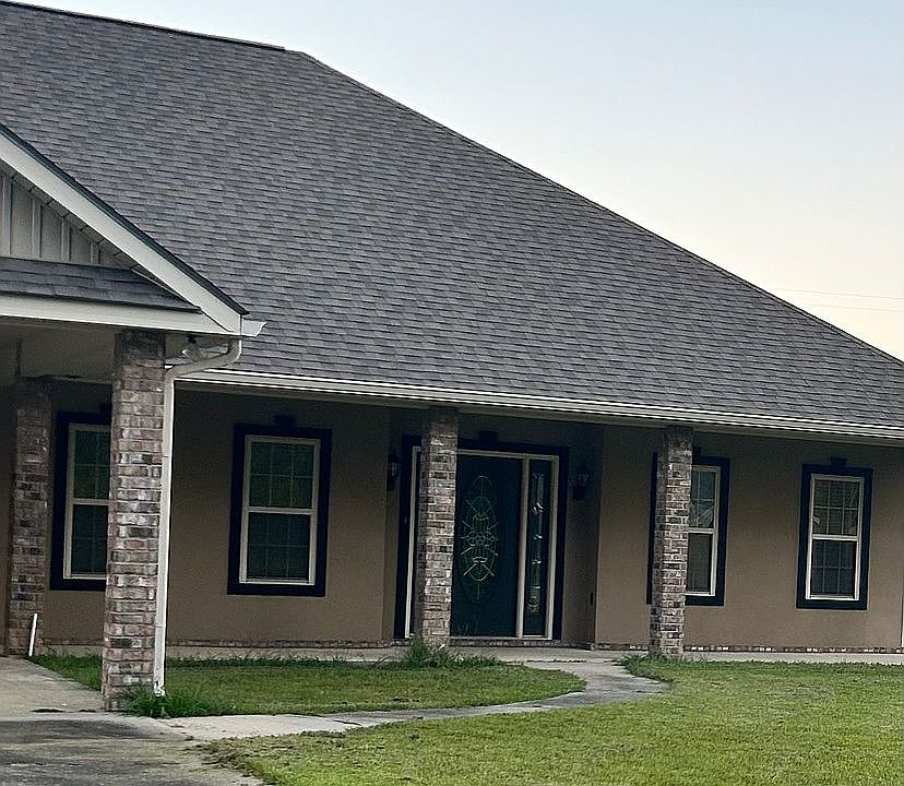 1st image of 8 Henry Murphy Rd