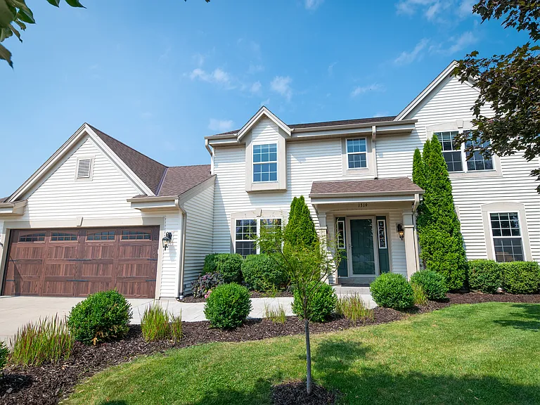 1319 Redwing Dr — Photo 35