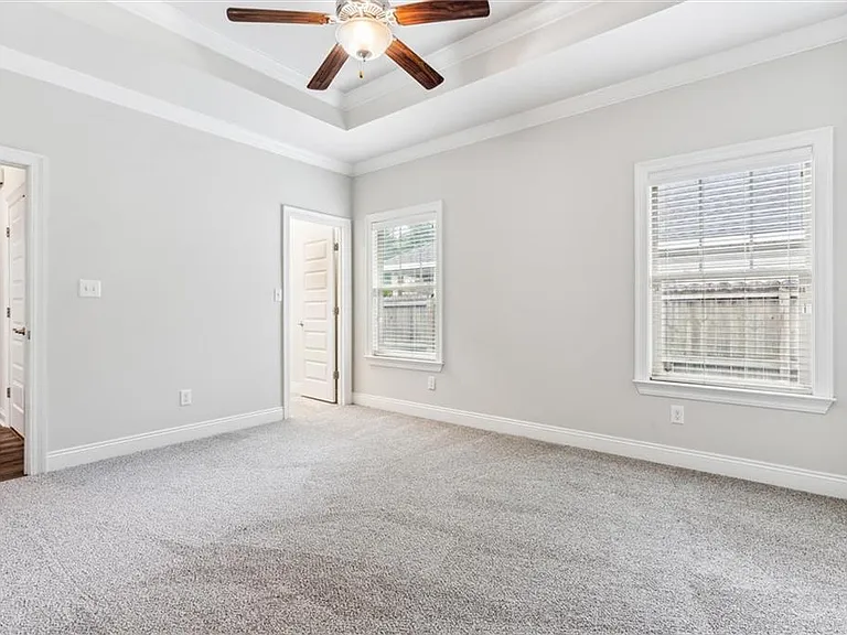 856 Linlen Ave — Photo 11