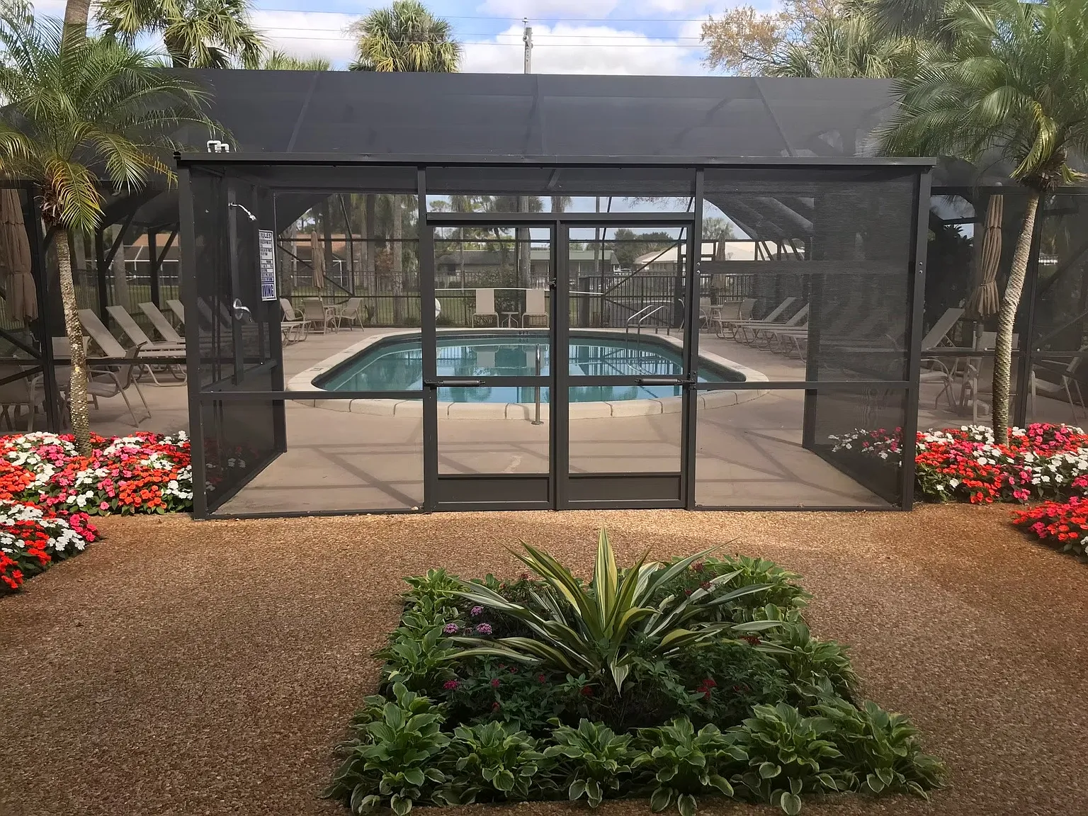 4214 Palm Forest Dr N — Photo 4