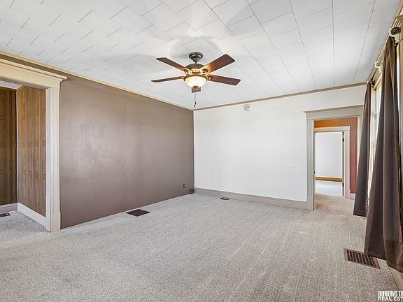 5th image of 601 Central Ave