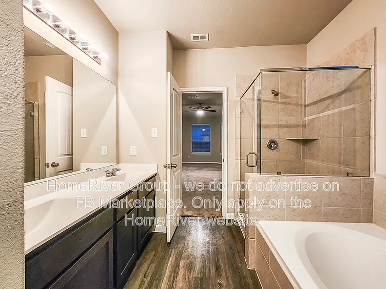 4329 McGregor Bluff Ln — Photo 10